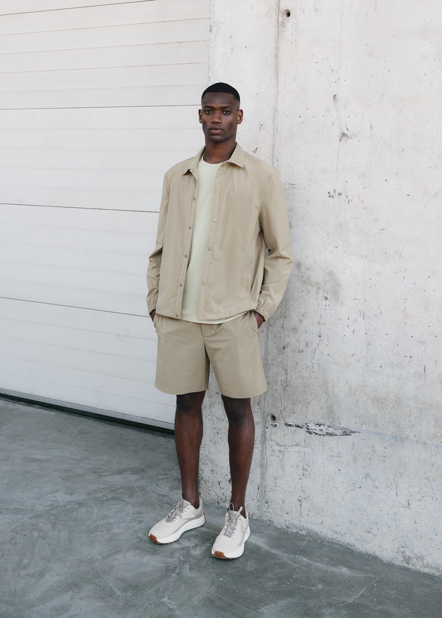 Water-repellent bermuda shorts - Details of the article 5