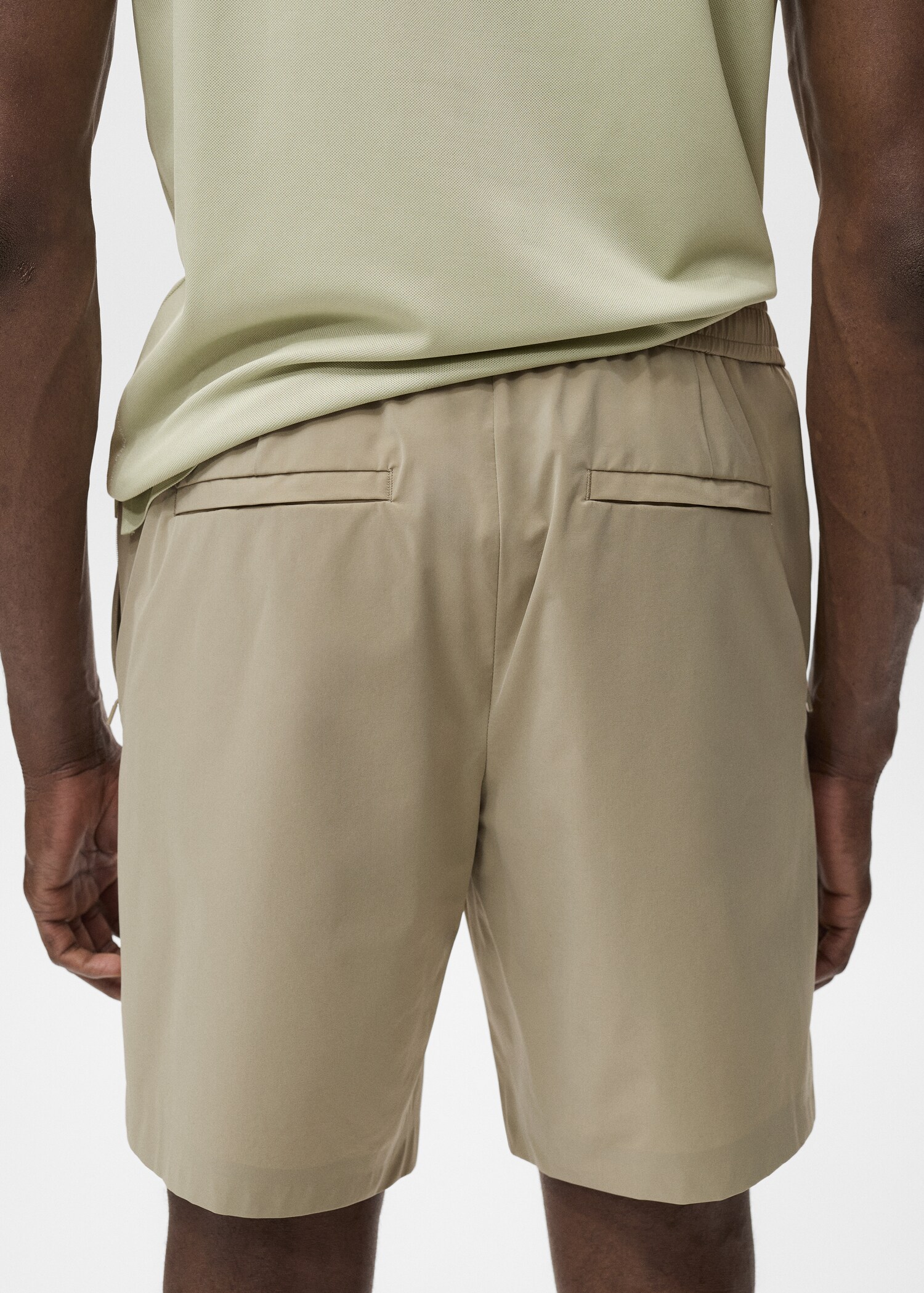 Water-repellent bermuda shorts - Details of the article 6