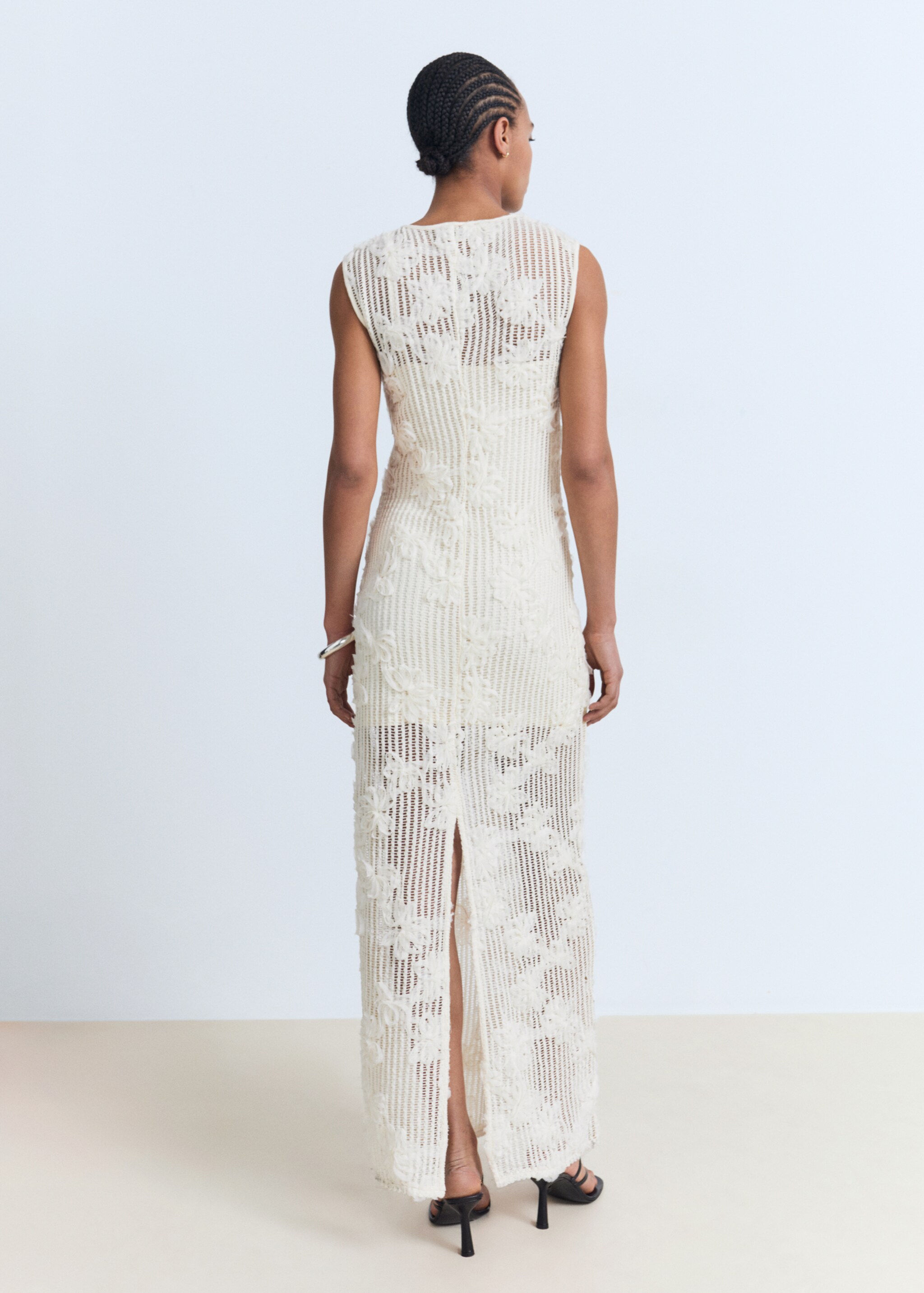 Floral crochet dress - Reverse of the article