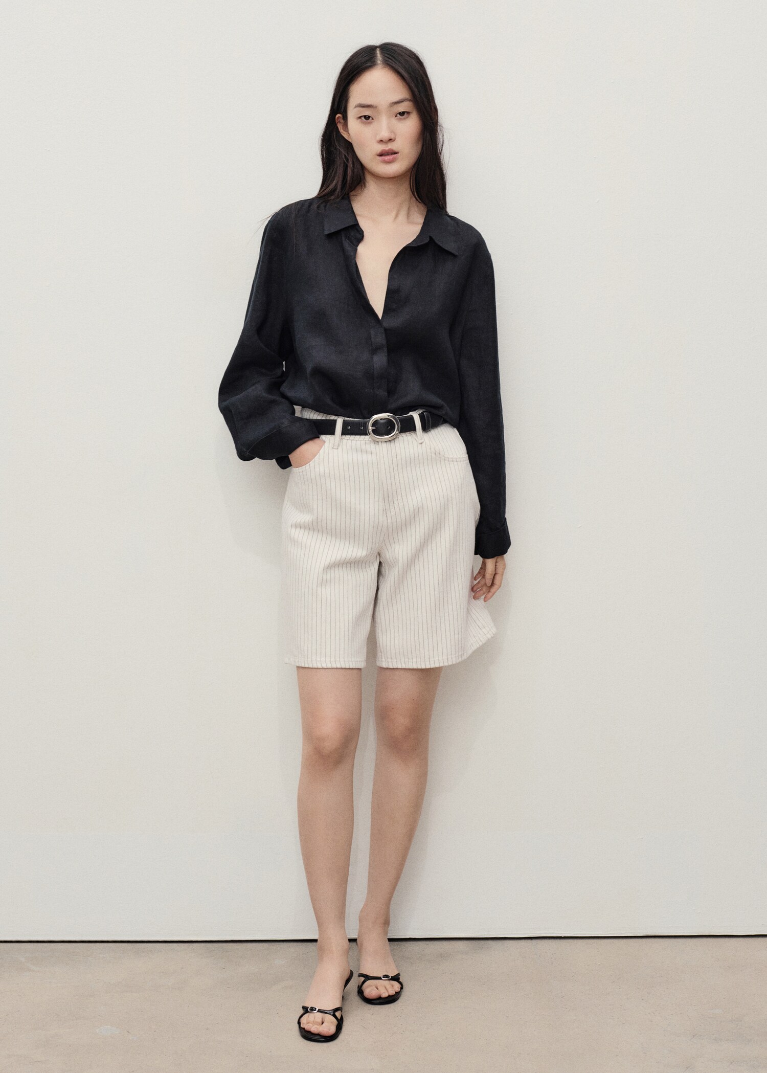 High-waist straight-fit denim shorts - General plane