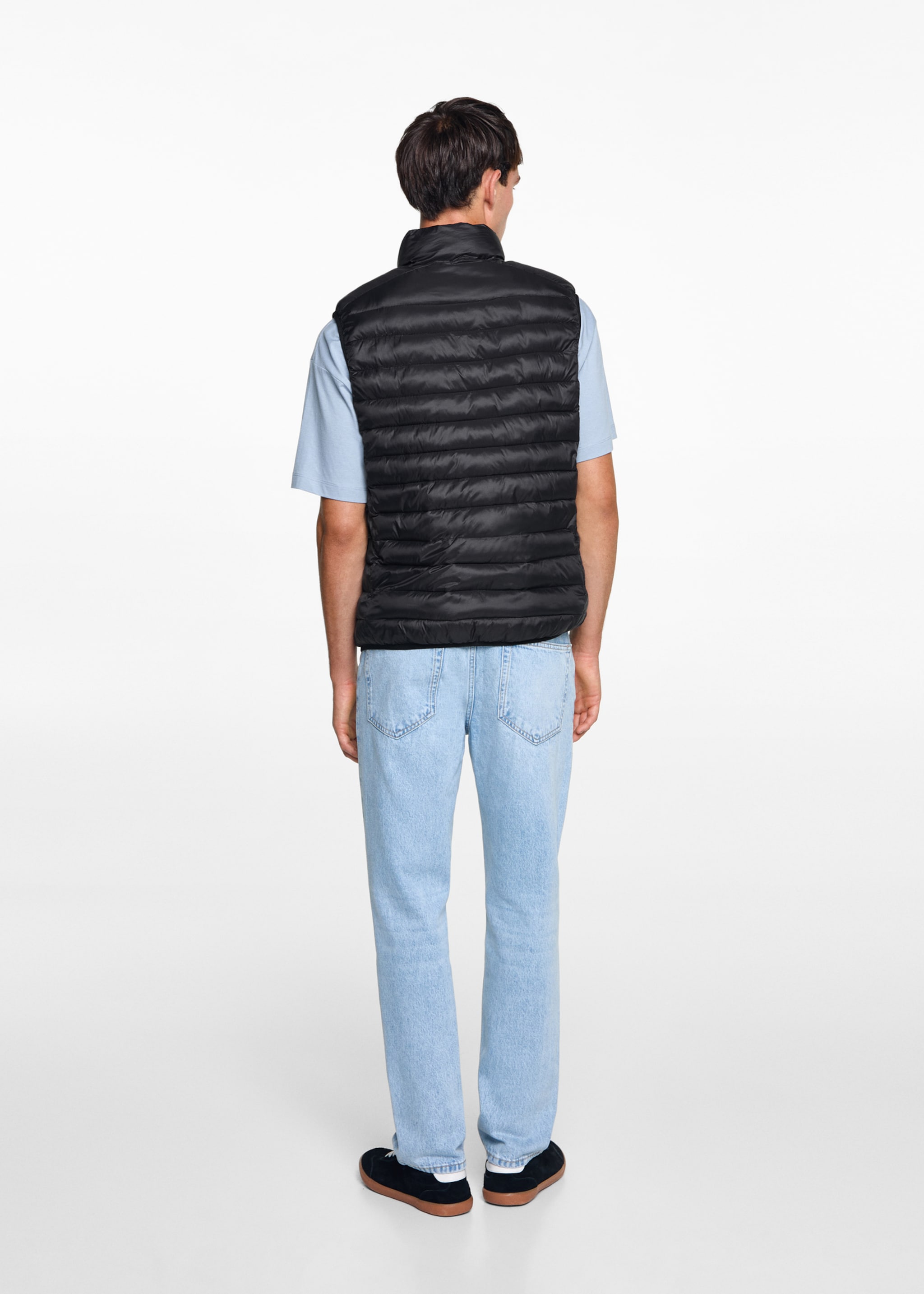 Quilted gilet - Reverse of the article