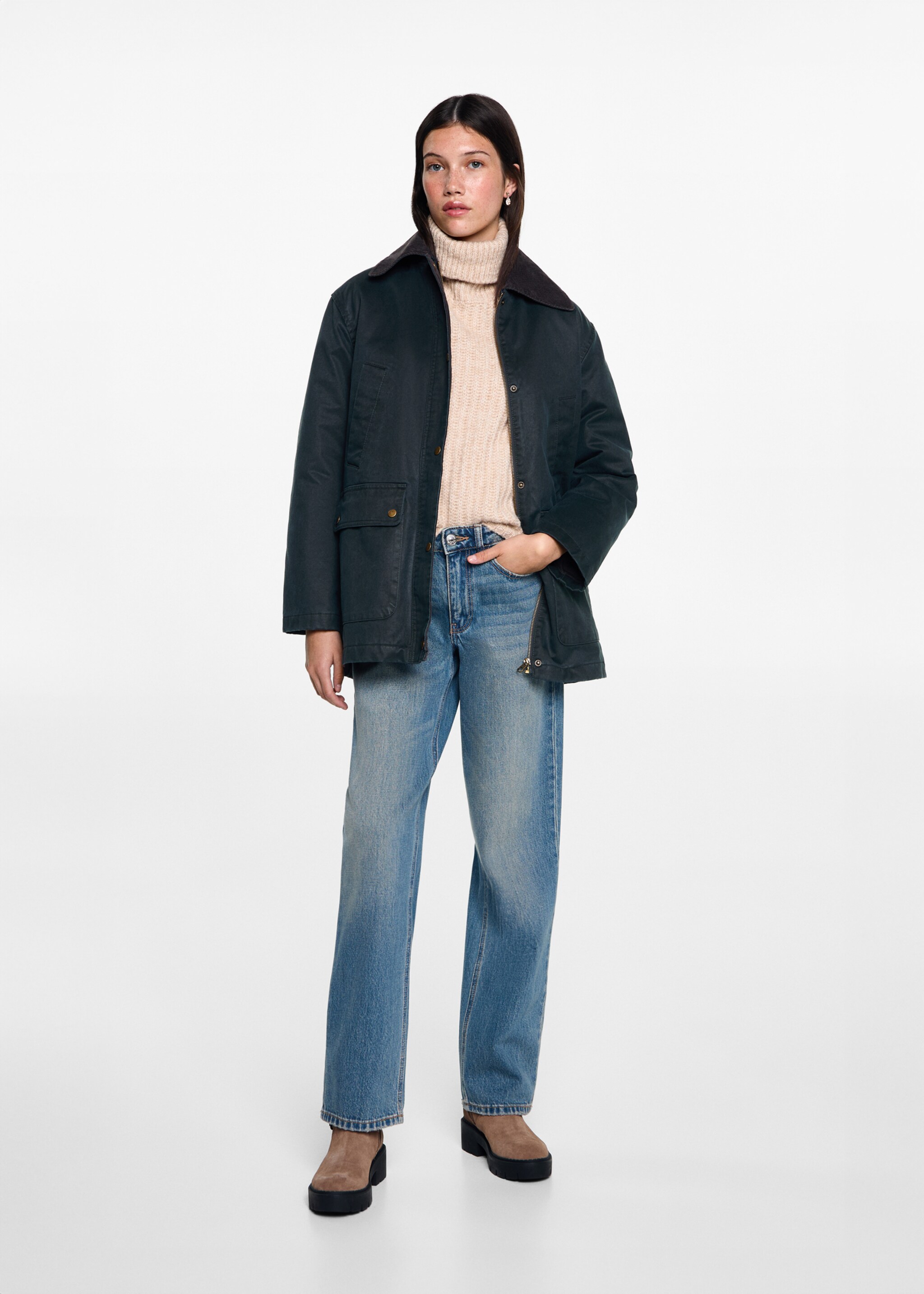 Long waxed-effect parka - General plane