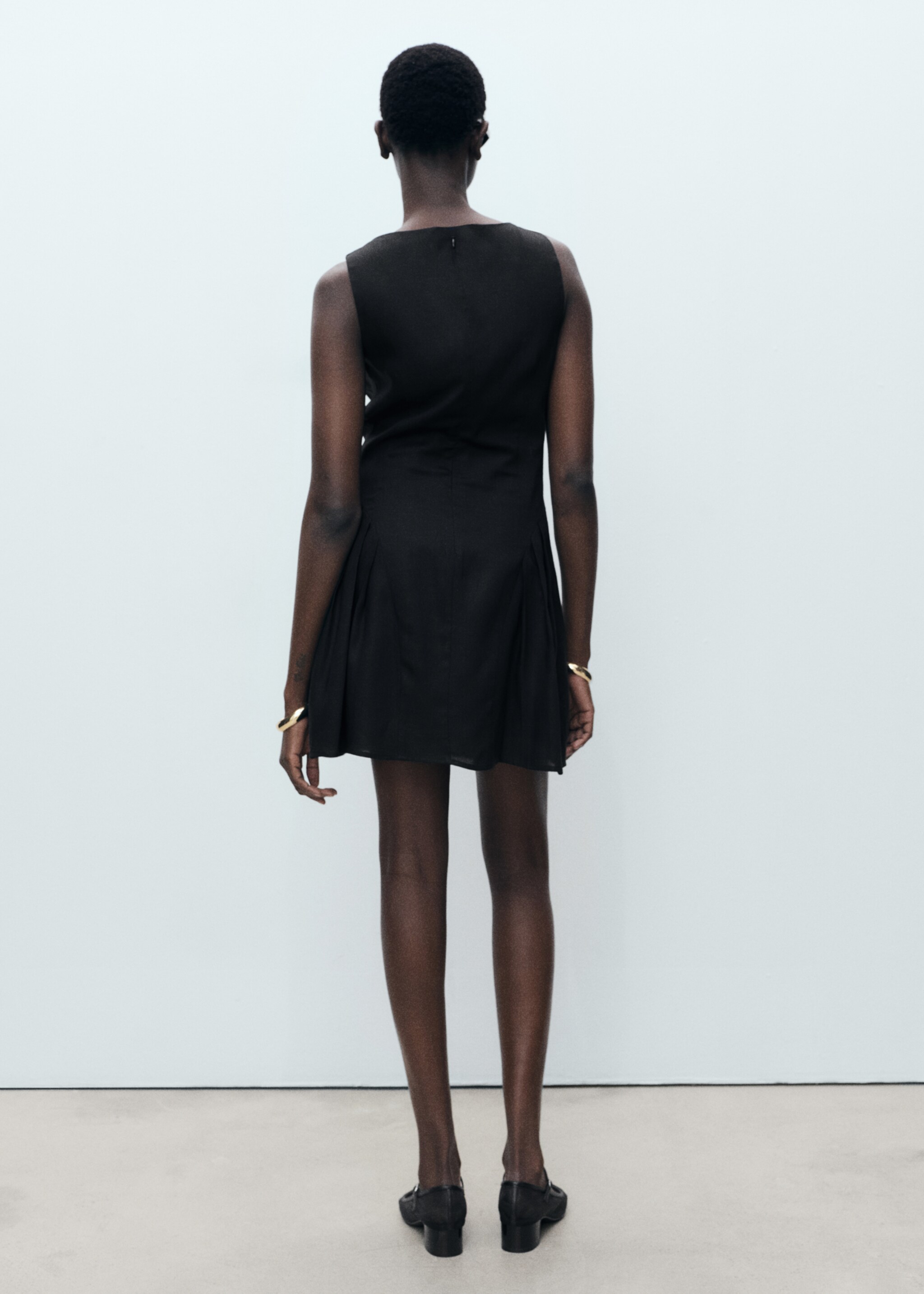 Short pleated linen-blend dress - Reverse of the article