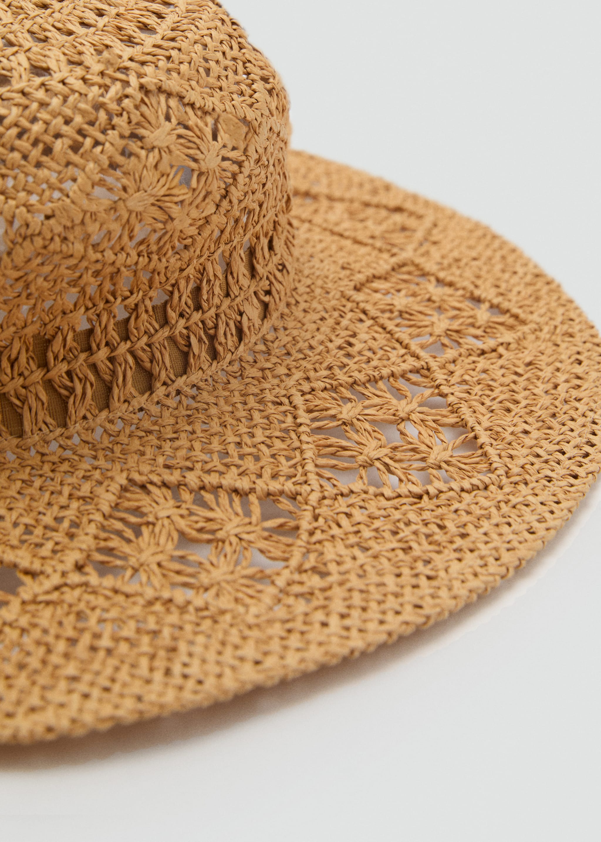 Natural fiber hat with openwork details - Details of the article 8