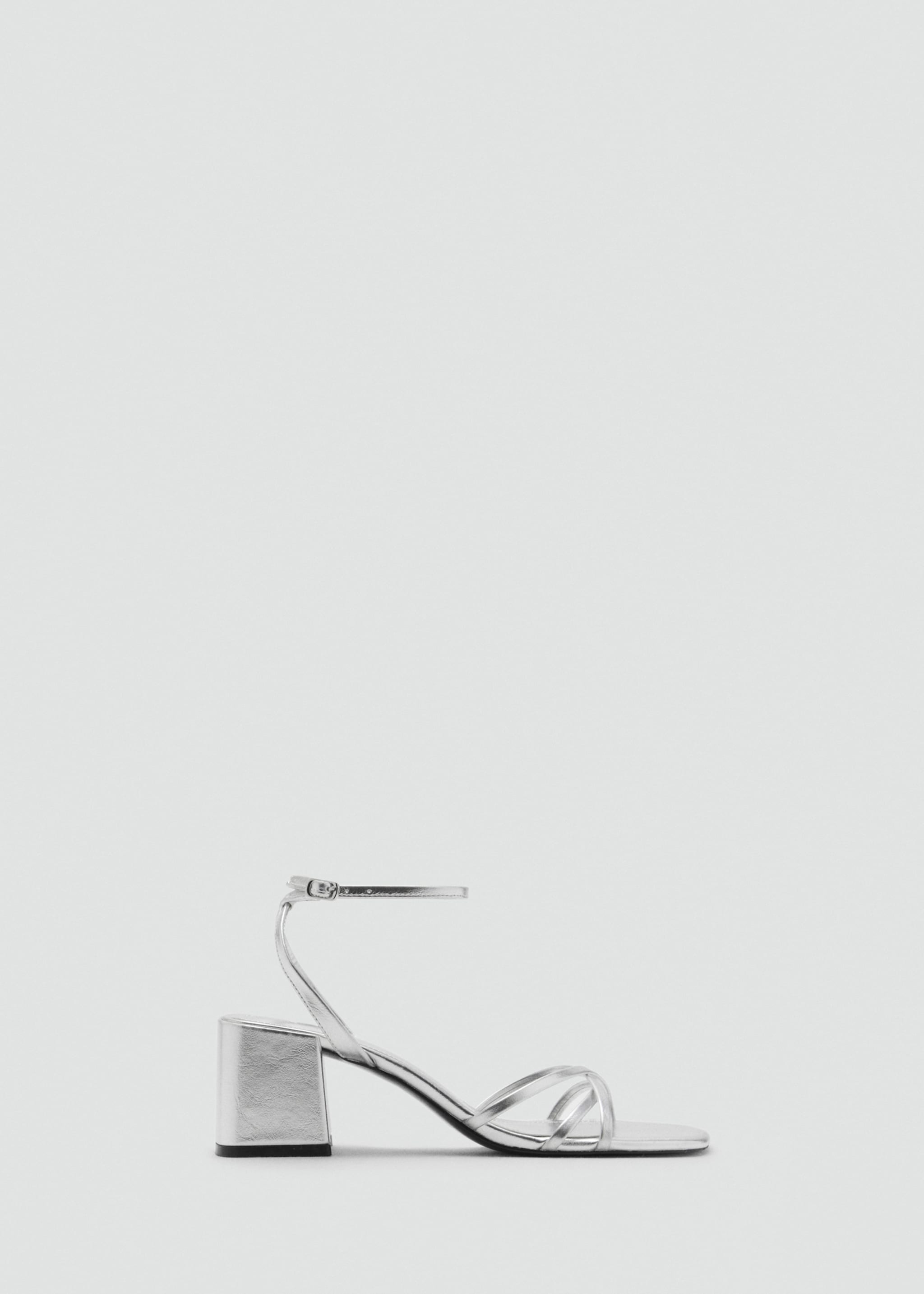 Crossed strap heeled sandal - Article without model