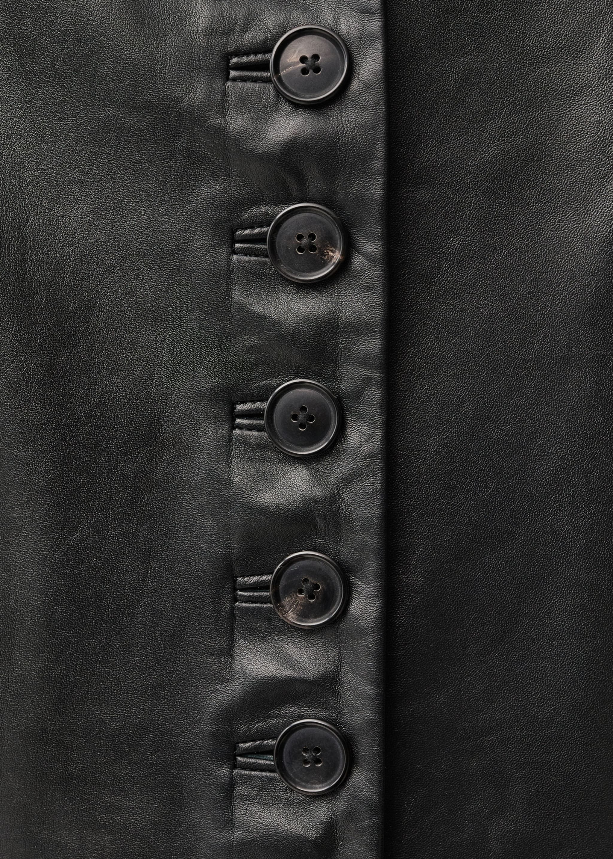 Leather blazer with buttons - Details of the article 8