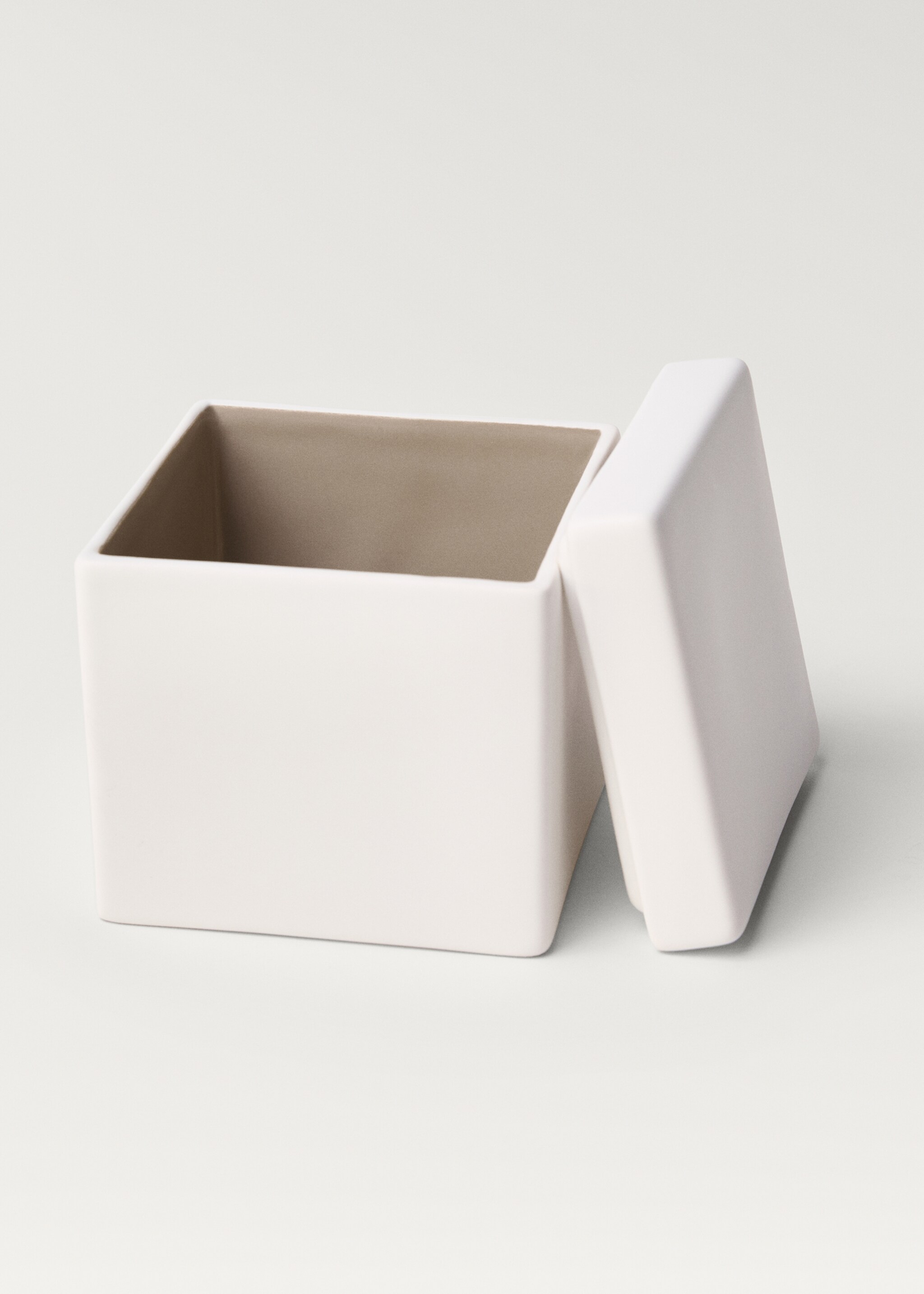 Two-tone porcelain bathroom jar - Details of the article 2