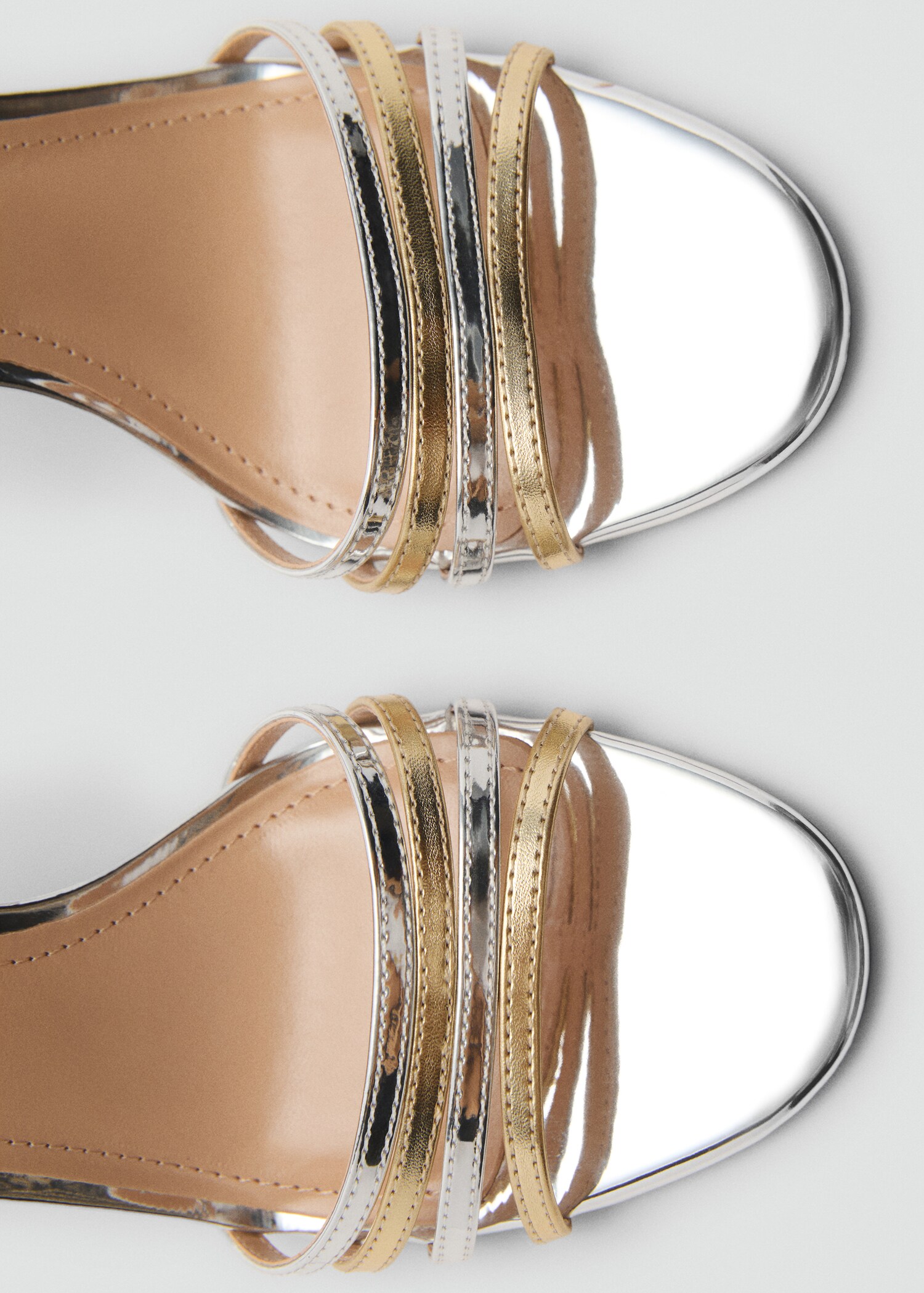 Combined-strap heeled sandals - Details of the article 2