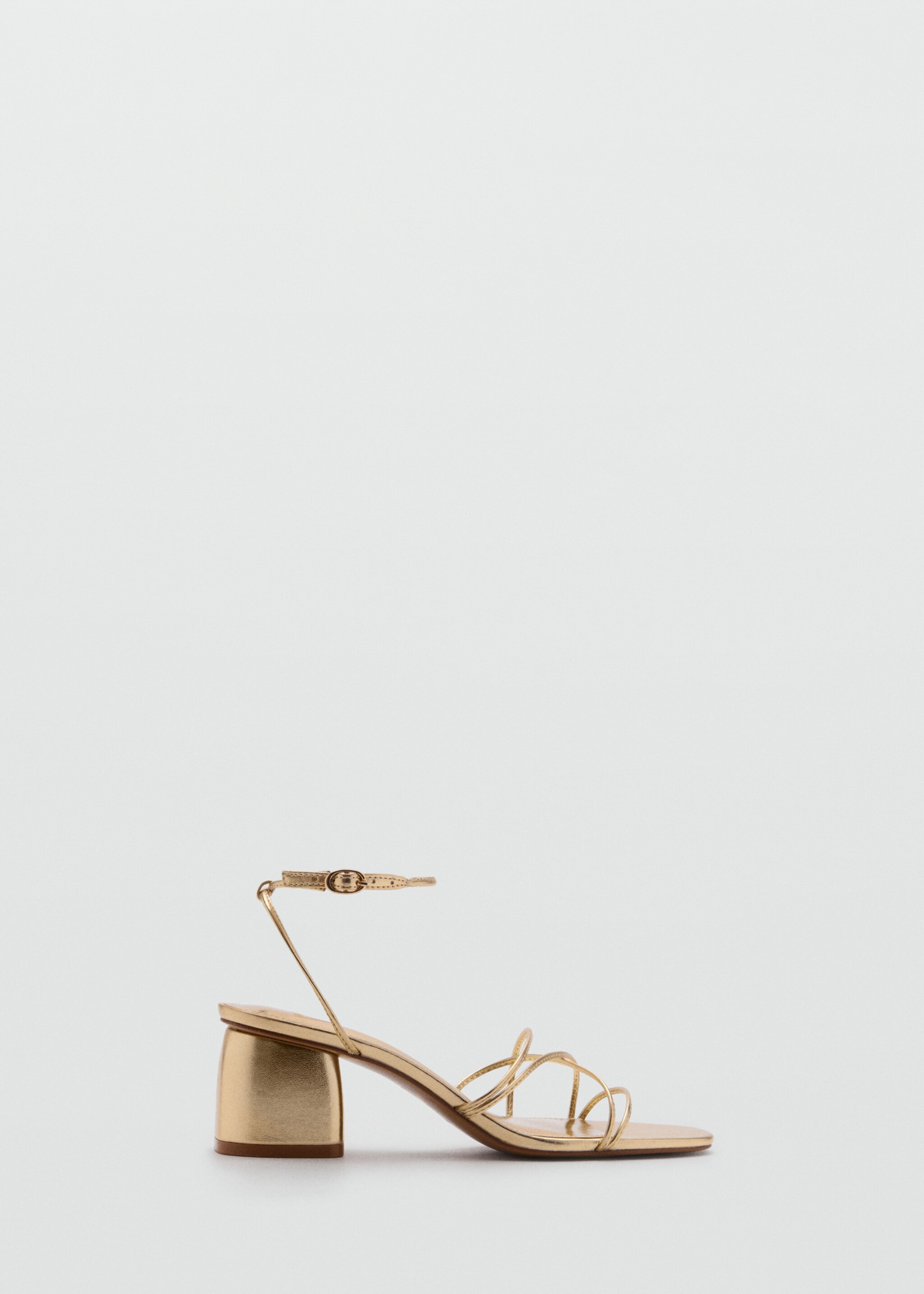 Crossed strap heeled sandal - Article without model