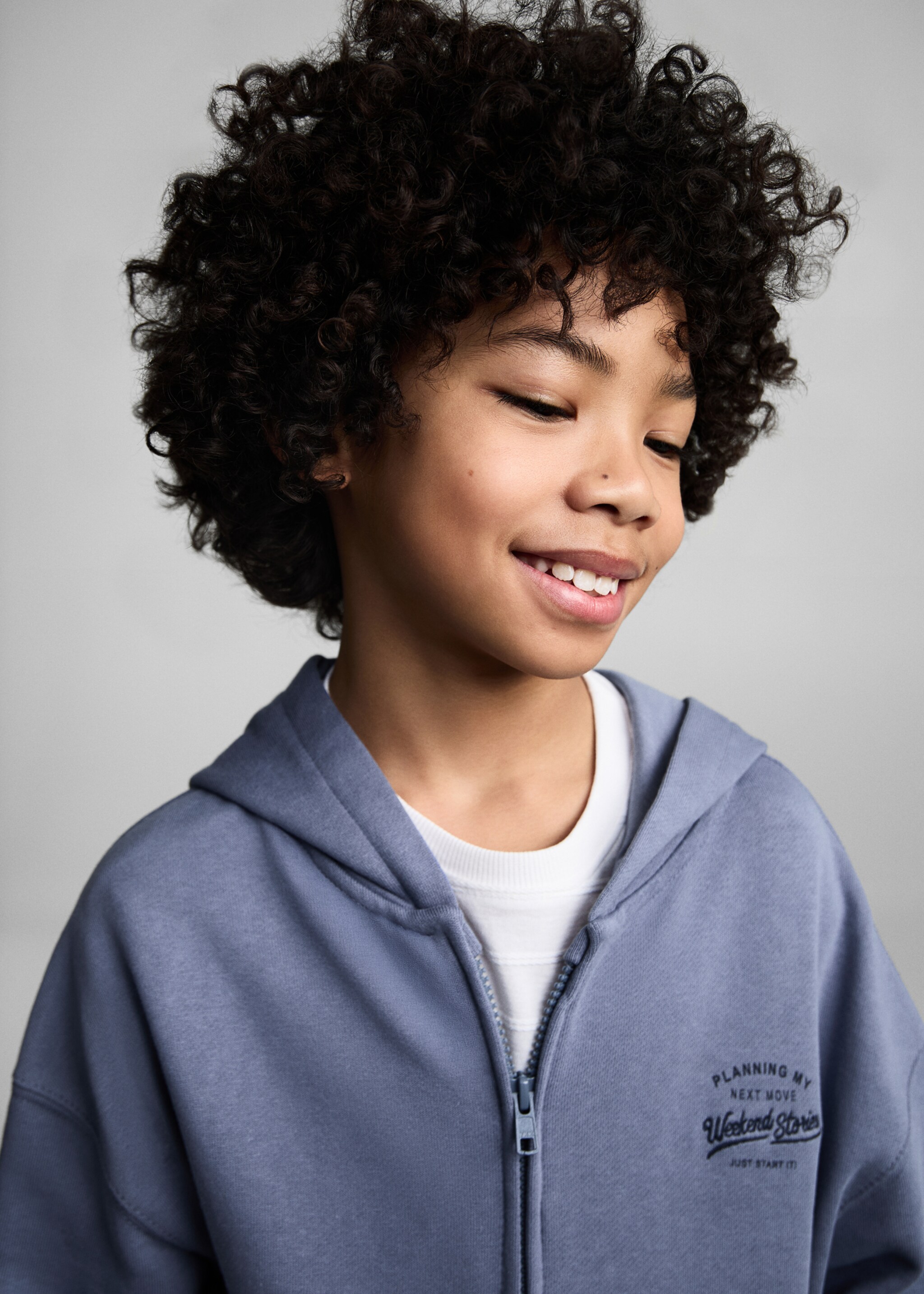 Sweatshirt with open hood - Details of the article 1