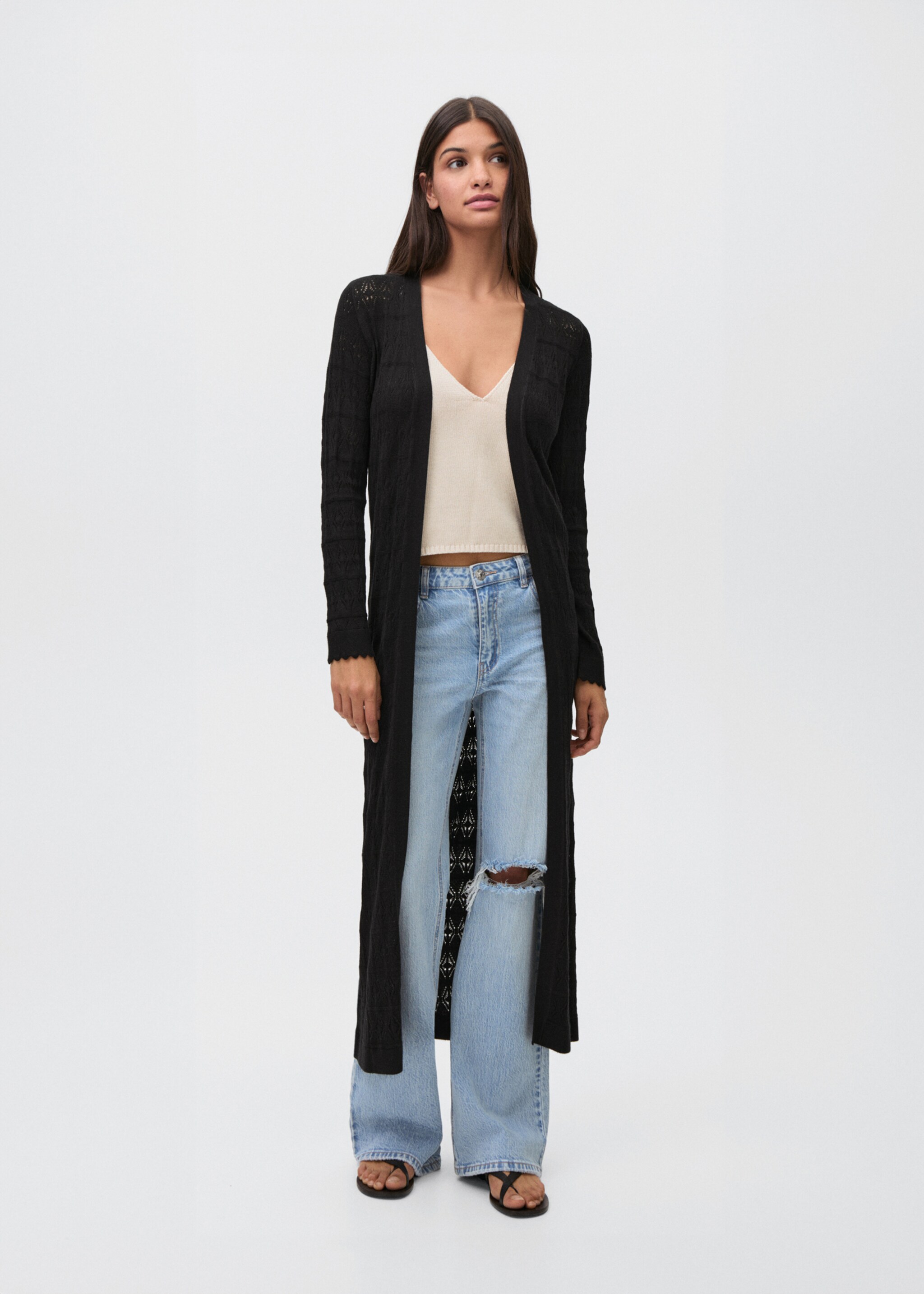 Long openwork knitted cardigan - General plane