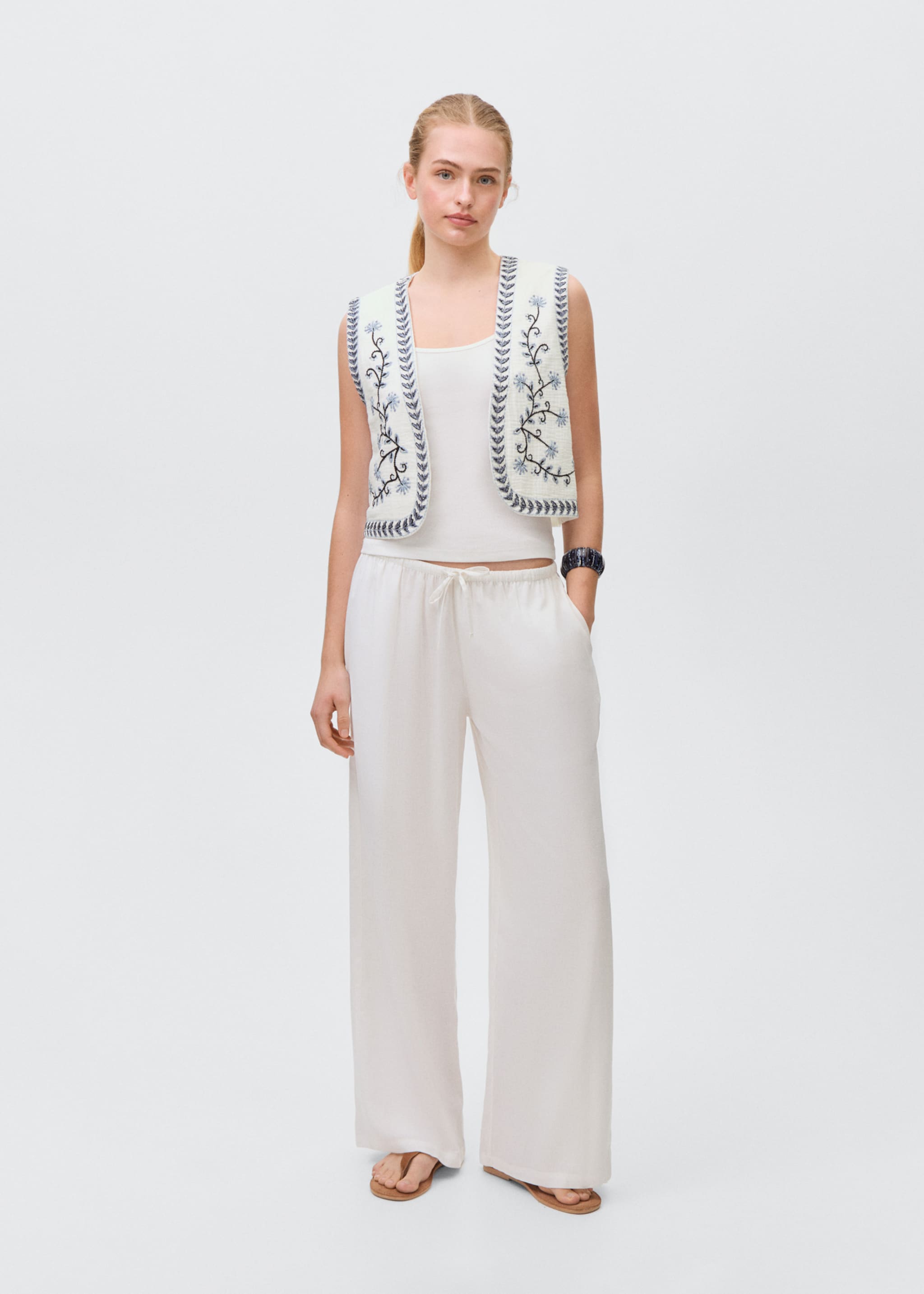 Flower-embroidered cropped waistcoat - General plane